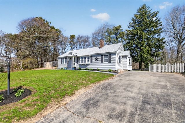 12 Spoonbill Rd, Dennis, MA 02670