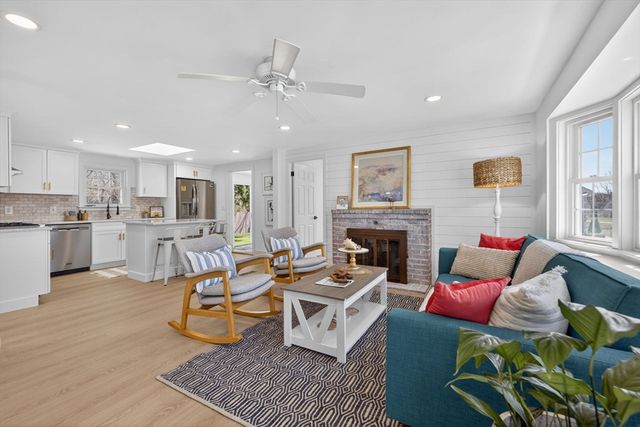 12 Spoonbill Rd, Dennis, MA 02670