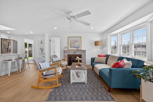 12 Spoonbill Rd, Dennis, MA 02670