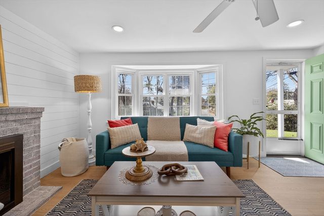 12 Spoonbill Rd, Dennis, MA 02670