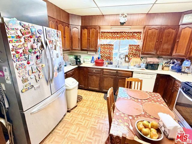 892 E Martin Luther King Jr Boulevard, Los Angeles, CA 90011