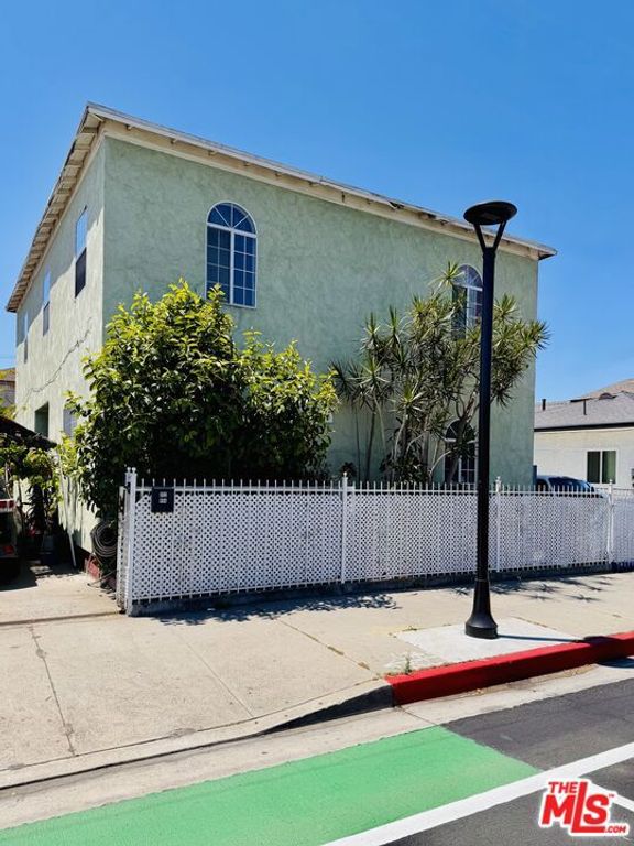 892 E Martin Luther King Jr Boulevard, Los Angeles, CA 90011