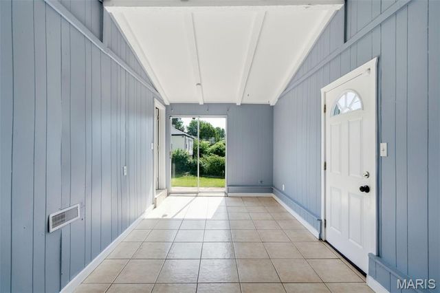 3166 O Hare Drive, St Ann, MO 63074
