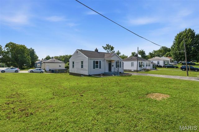 3166 O Hare Drive, St Ann, MO 63074
