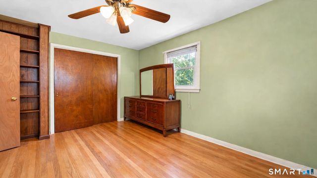 17 Greenbriar Circle, Fairfield, CT 06824