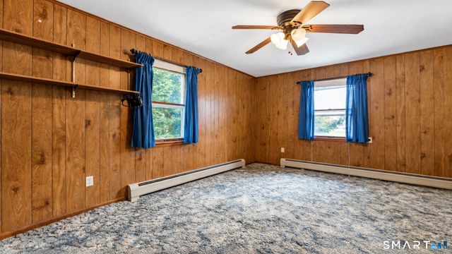 17 Greenbriar Circle, Fairfield, CT 06824