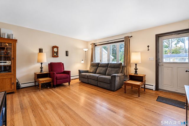 17 Greenbriar Circle, Fairfield, CT 06824