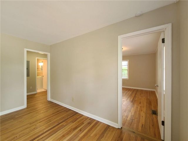 3225 Forrest Hills Drive, Hapeville, GA 30354