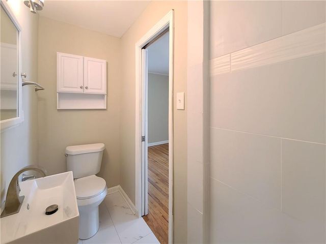 3225 Forrest Hills Drive, Hapeville, GA 30354