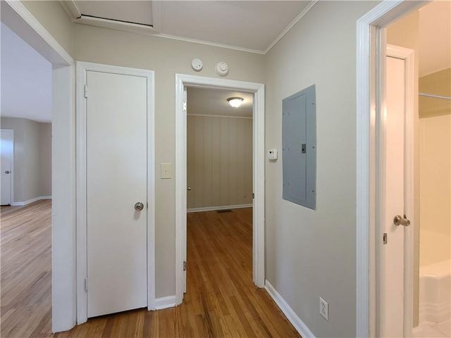 3225 Forrest Hills Drive, Hapeville, GA 30354