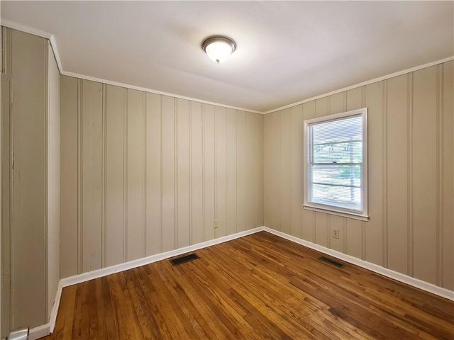 3225 Forrest Hills Drive, Hapeville, GA 30354
