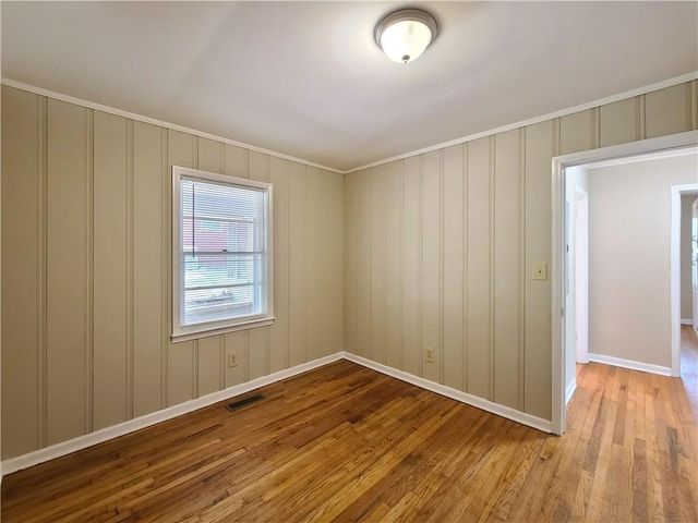 3225 Forrest Hills Drive, Hapeville, GA 30354