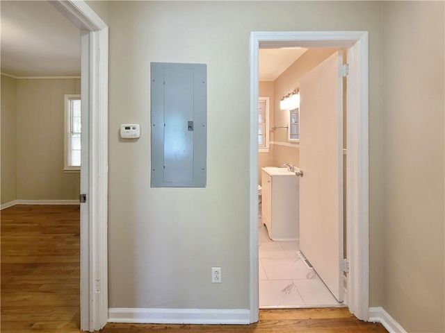 3225 Forrest Hills Drive, Hapeville, GA 30354