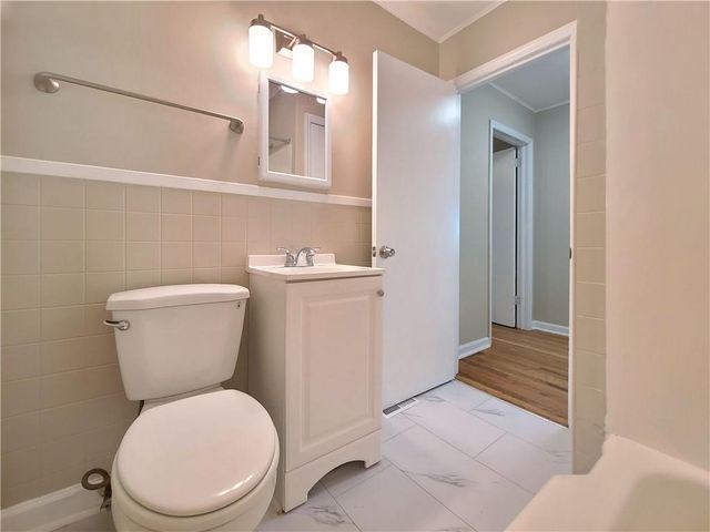 3225 Forrest Hills Drive, Hapeville, GA 30354