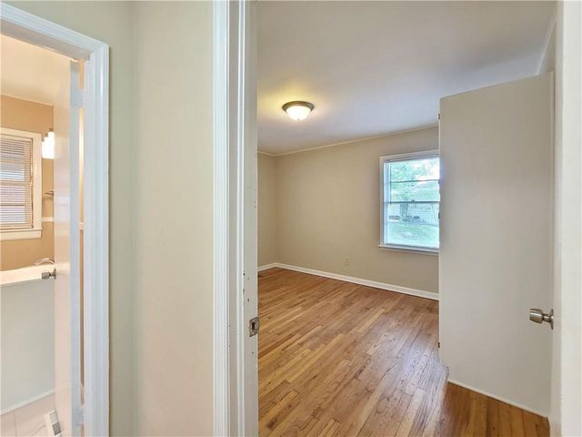 3225 Forrest Hills Drive, Hapeville, GA 30354