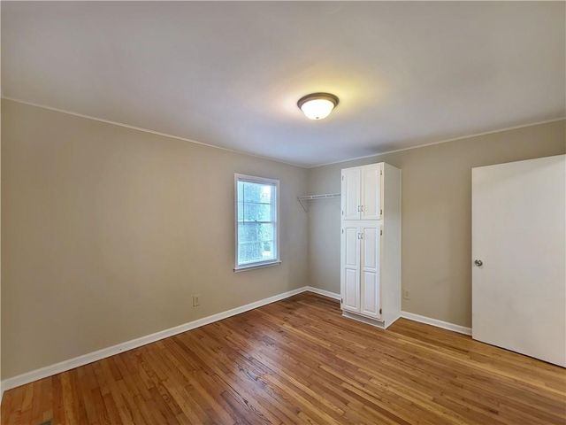 3225 Forrest Hills Drive, Hapeville, GA 30354