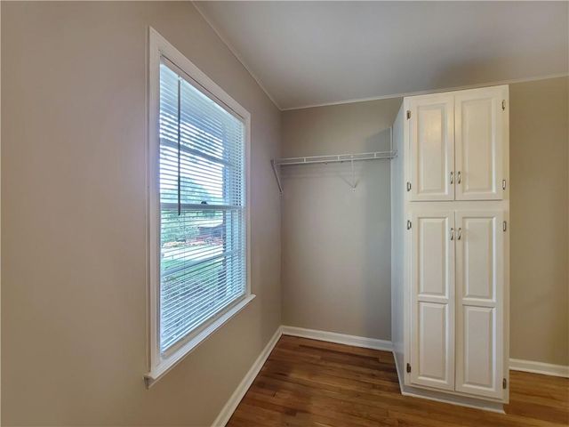 3225 Forrest Hills Drive, Hapeville, GA 30354