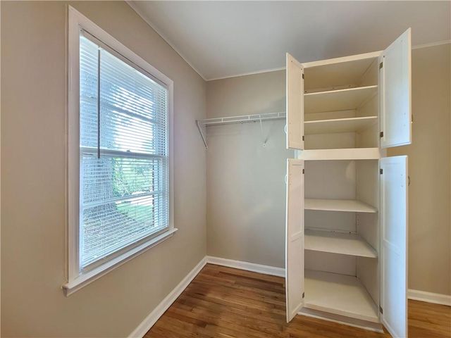 3225 Forrest Hills Drive, Hapeville, GA 30354