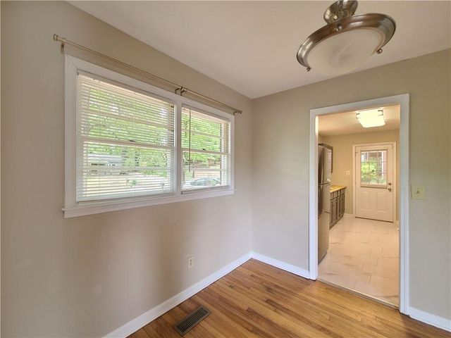 3225 Forrest Hills Drive, Hapeville, GA 30354