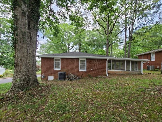 3225 Forrest Hills Drive, Hapeville, GA 30354