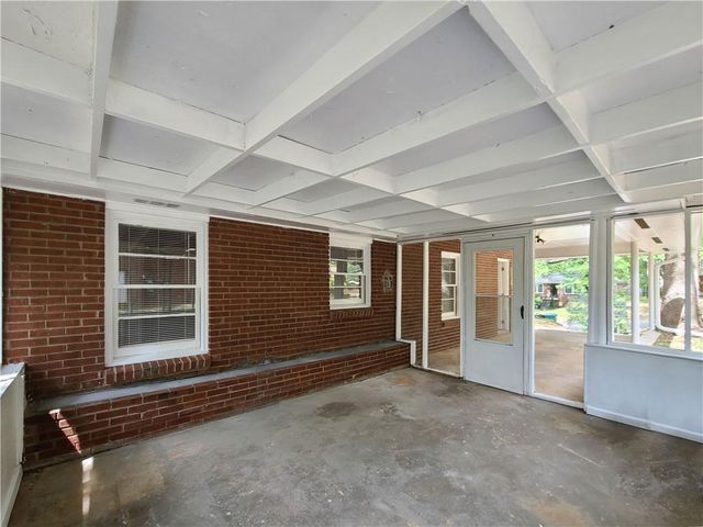 3225 Forrest Hills Drive, Hapeville, GA 30354