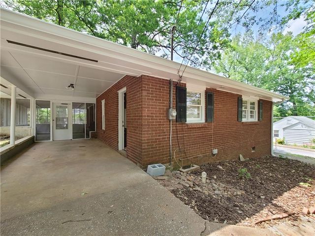 3225 Forrest Hills Drive, Hapeville, GA 30354