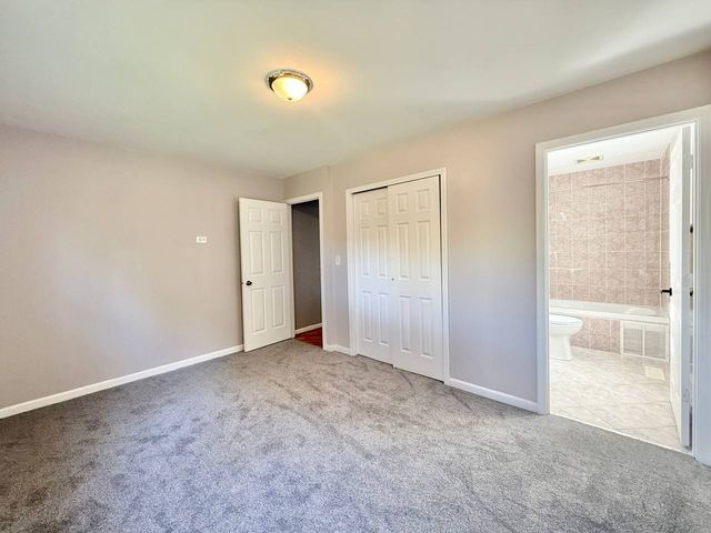 3 Catalpa Court, Woodridge, IL 60517