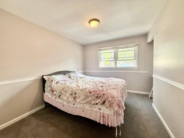 3 Catalpa Court, Woodridge, IL 60517