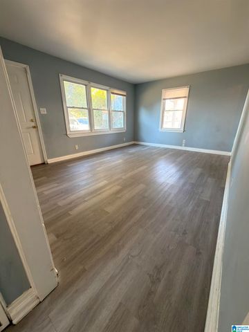 621 9TH AVENUE, Birmingham, AL 35205