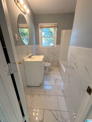 621 9TH AVENUE, Birmingham, AL 35205