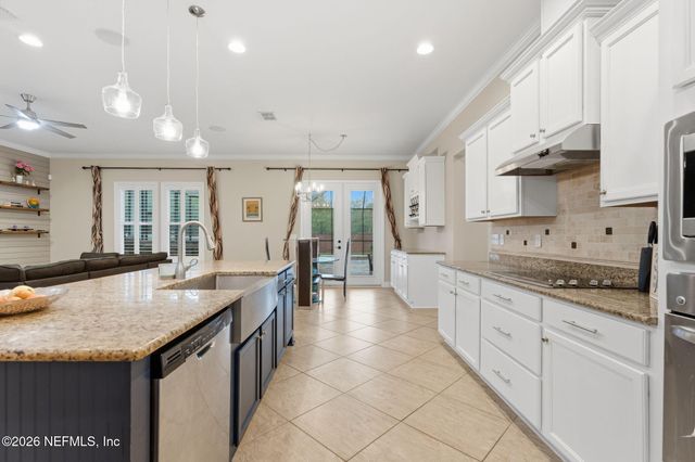 1629 FENTON Avenue, St. Johns, FL 32259