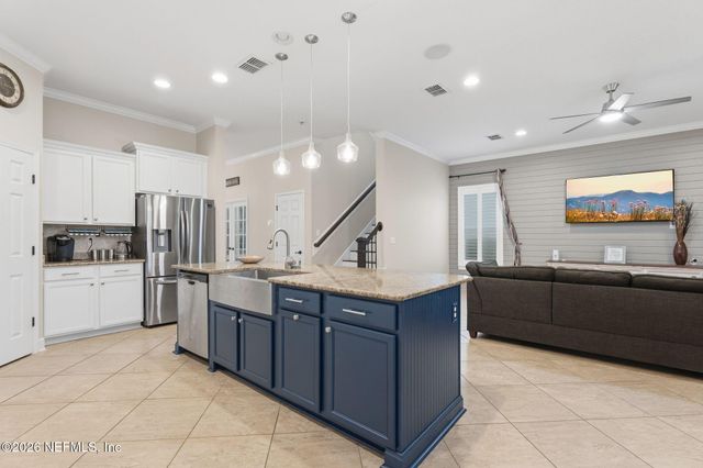 1629 FENTON Avenue, St. Johns, FL 32259