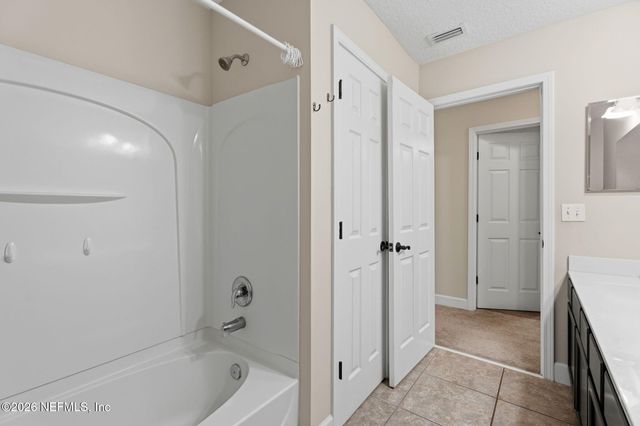 1629 FENTON Avenue, St. Johns, FL 32259