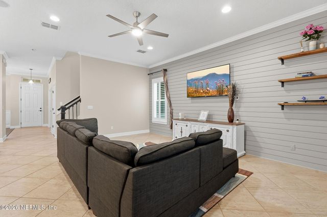 1629 FENTON Avenue, St. Johns, FL 32259