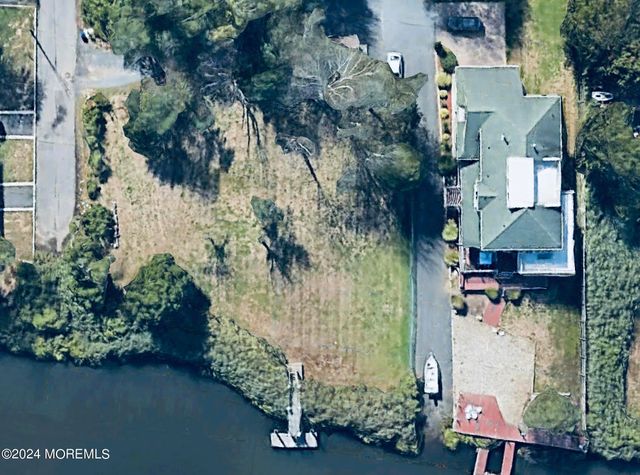 9 Manahassett Park Drive, Long Branch, NJ 07740