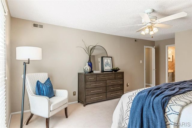 14443 Bantry Lane 24, Chesterfield, MO 63017