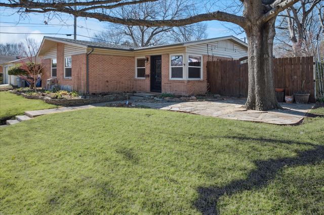 9705 Ash Creek Drive, Dallas, TX 75228