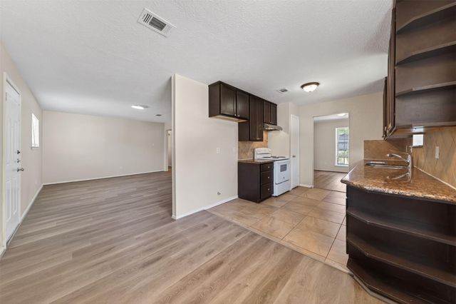 4538 Burkegate Drive, Spring, TX 77373