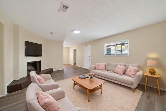 4538 Burkegate Drive, Spring, TX 77373