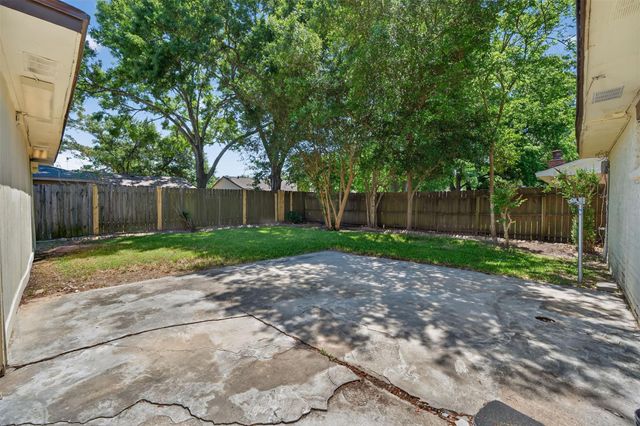 4538 Burkegate Drive, Spring, TX 77373