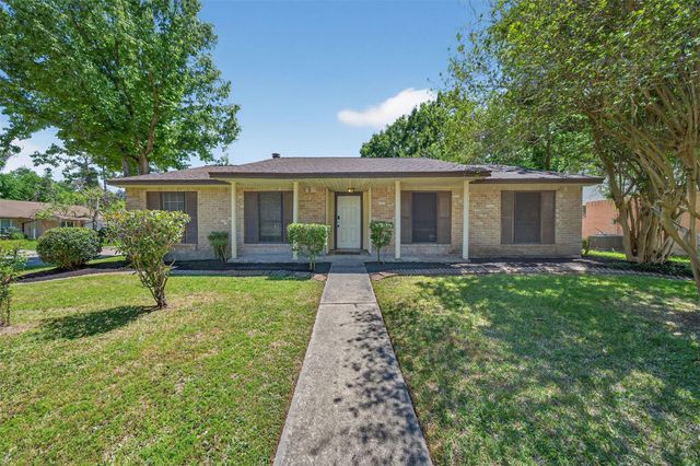 4538 Burkegate Drive, Spring, TX 77373
