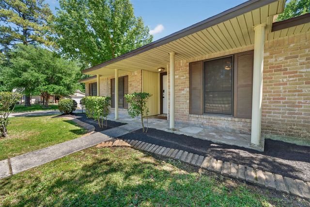 4538 Burkegate Drive, Spring, TX 77373