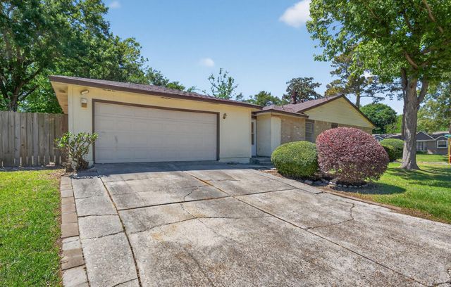 4538 Burkegate Drive, Spring, TX 77373