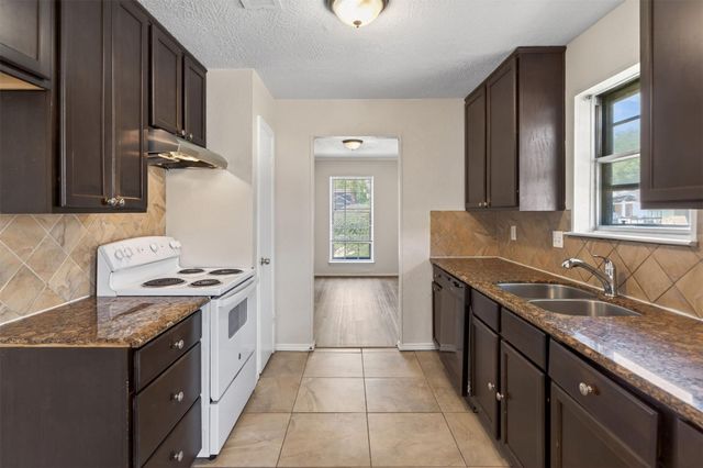 4538 Burkegate Drive, Spring, TX 77373