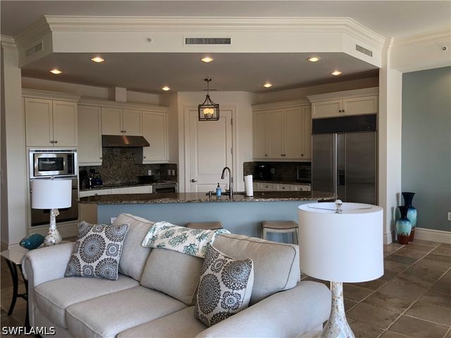 1400 Gulf Shore BLVD N 310, Naples, FL 34102