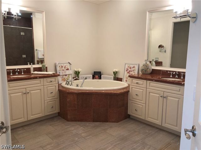1400 Gulf Shore BLVD N 310, Naples, FL 34102