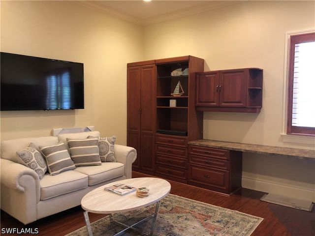1400 Gulf Shore BLVD N 310, Naples, FL 34102