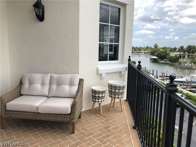 1400 Gulf Shore BLVD N 310, Naples, FL 34102