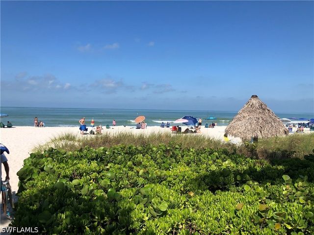 1400 Gulf Shore BLVD N 310, Naples, FL 34102