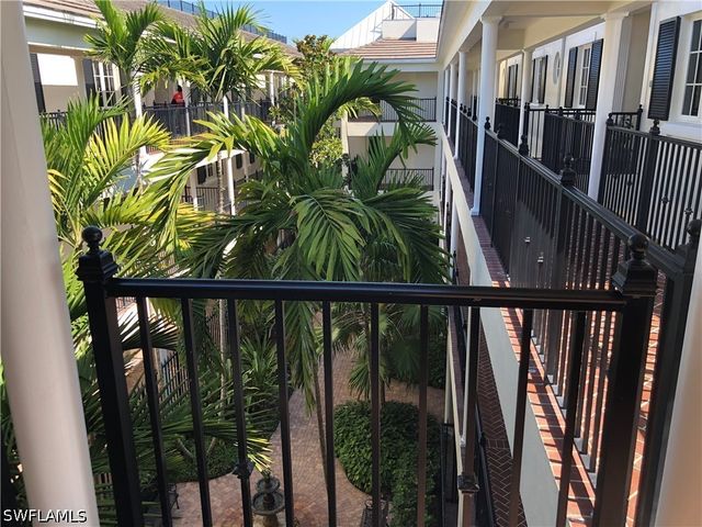 1400 Gulf Shore BLVD N 310, Naples, FL 34102